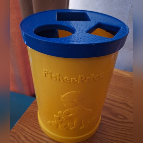 Vintage Fisherprice baby blocks sorter - Picture 1 of 5